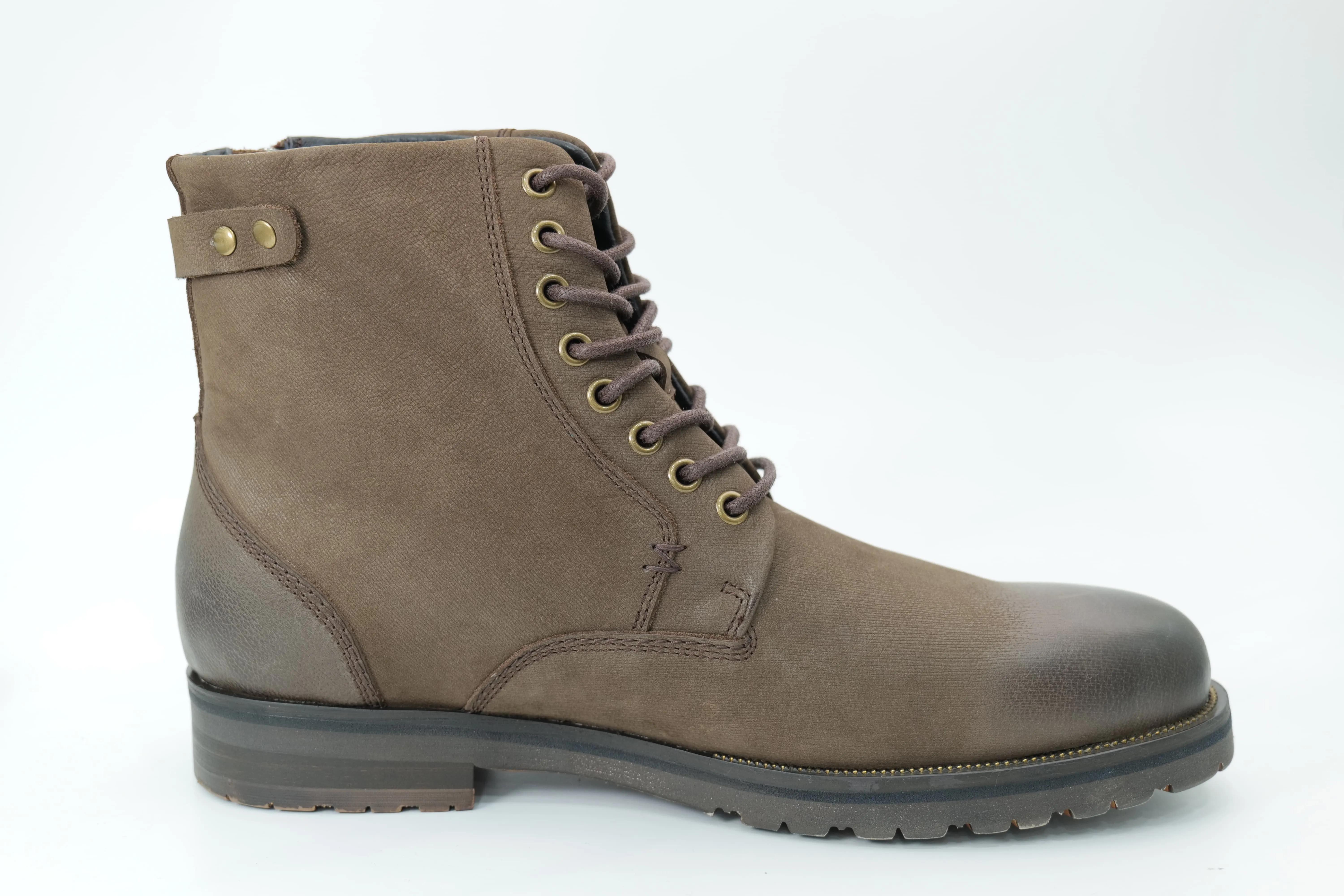 Mid-high boots