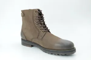 Mid-high boots