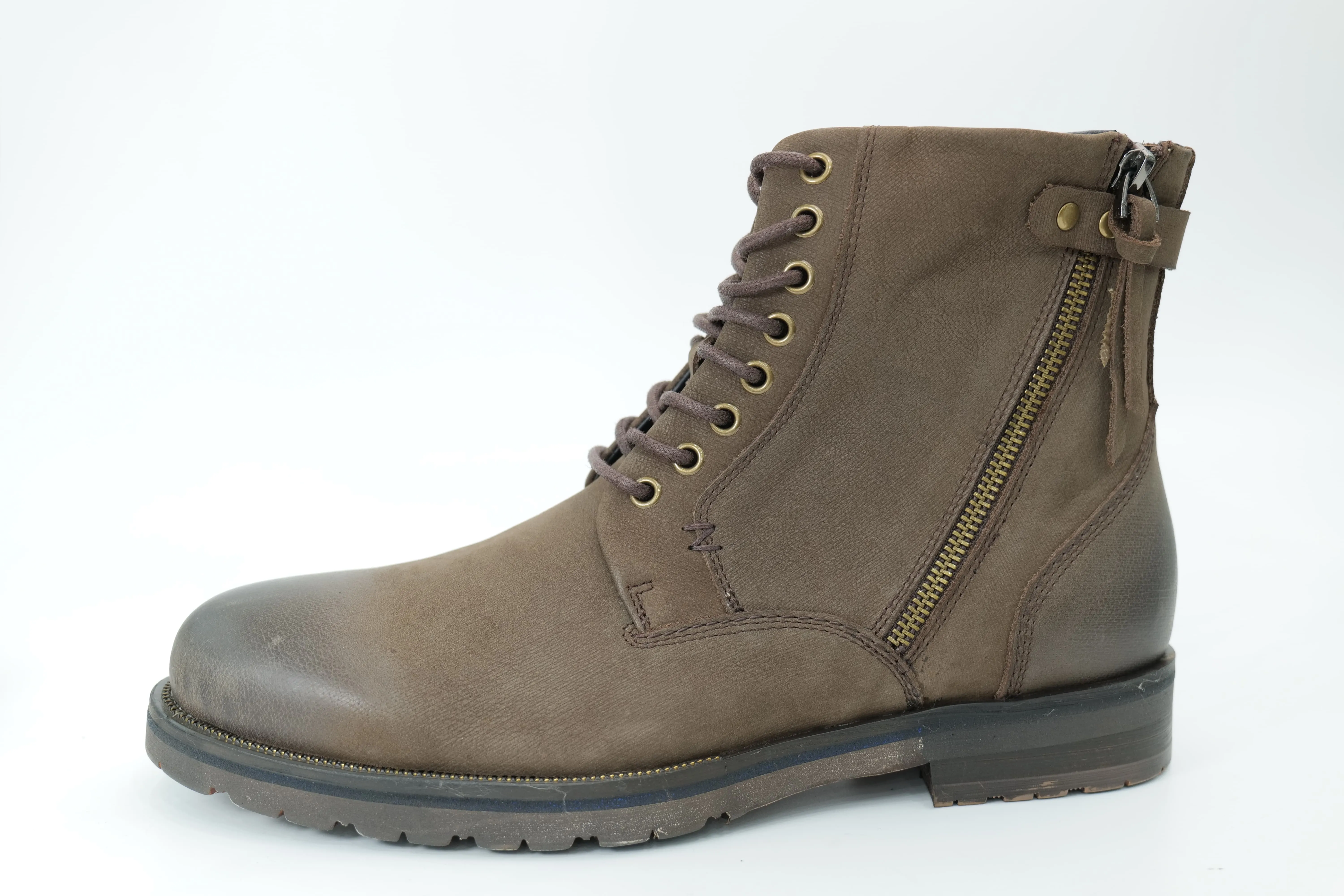Mid-high boots