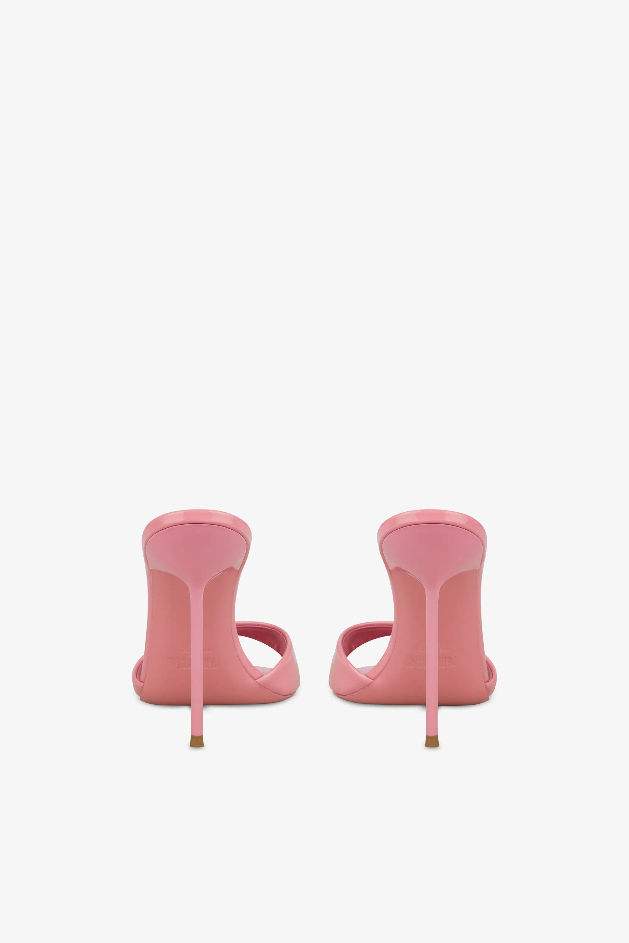 Mules in pink patent leather