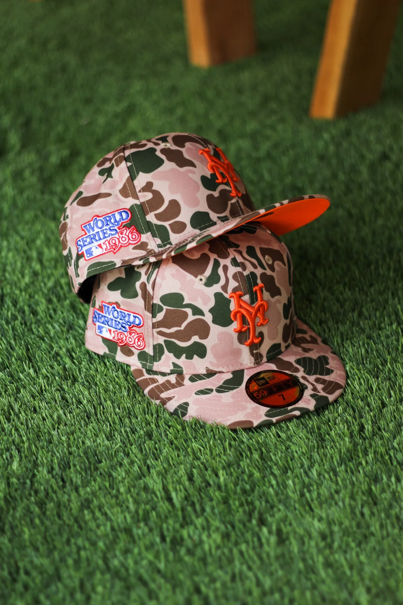 NEW YORK METS DUCK CAMO FITTED W/ ORANGE UNDER VISOR