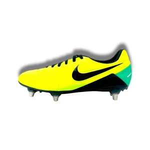 Nike CTR360 Maestri III SG 704