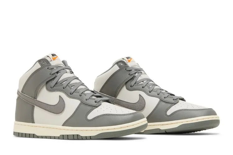 Nike Dunk High Vintage Light Bone Grey