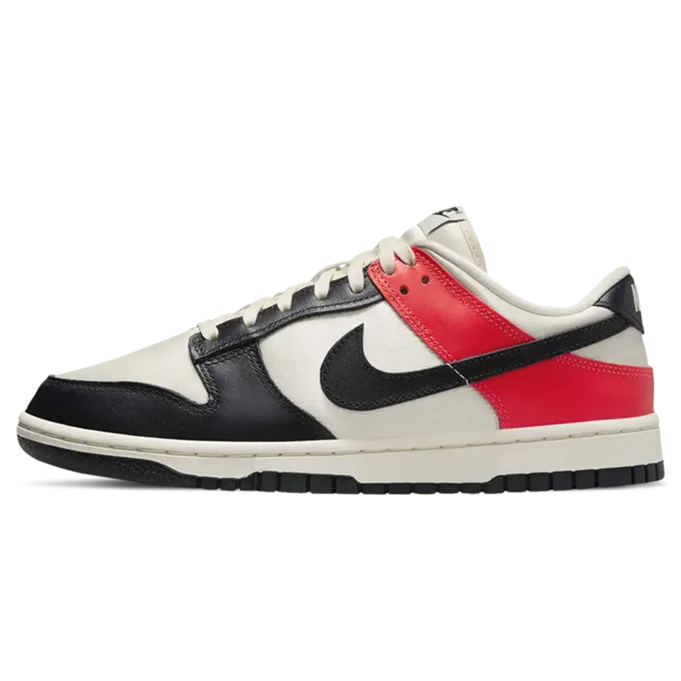 Nike Dunk Low SE Wmns 'Black Toe Bright Crimson'