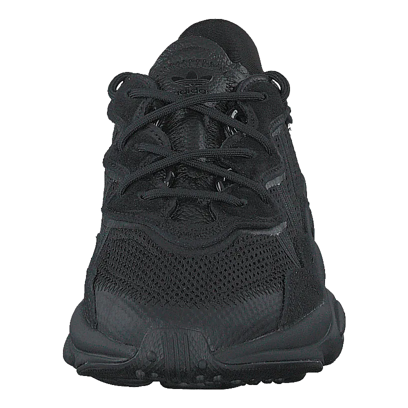 Ozweego J Core Black / Core Black / Trace Grey Metallic