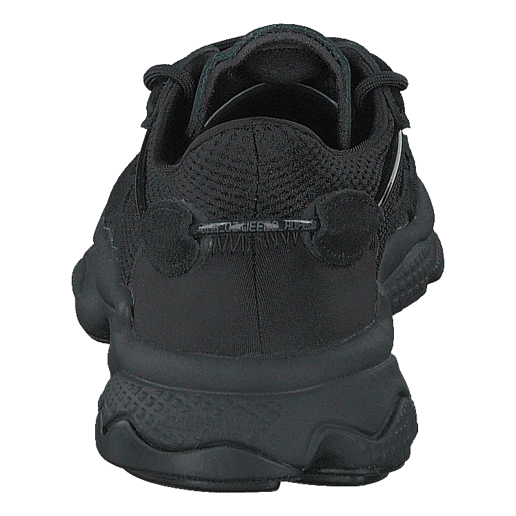 Ozweego J Core Black / Core Black / Trace Grey Metallic