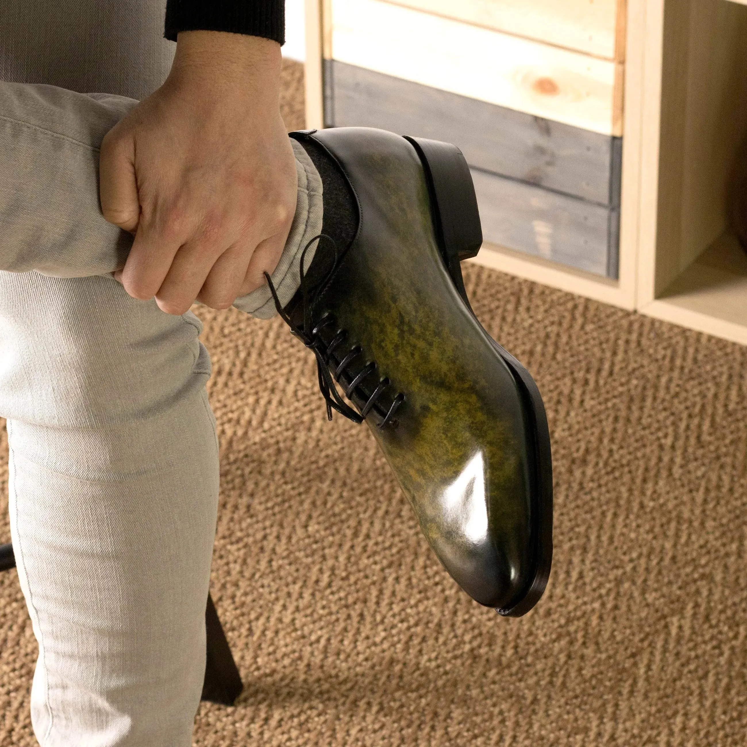 Saturne Patina Wholecut shoes