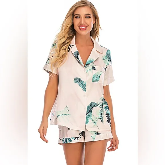 SET 2 piece pajama set: PRINTED Satin shirt and shorts pj Set