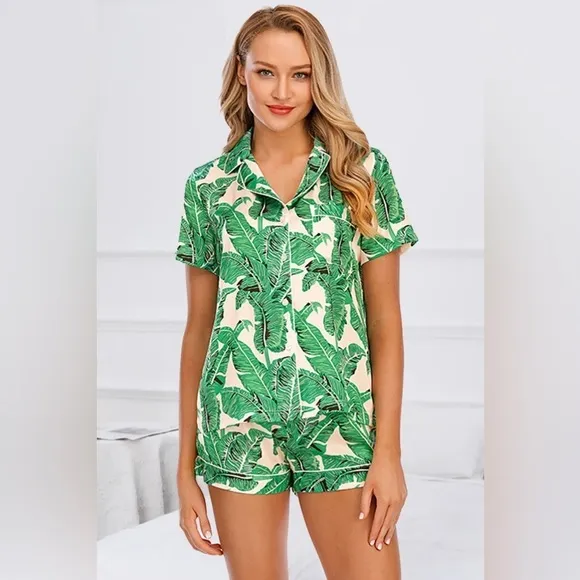 SET 2 piece pajama set: PRINTED Satin shirt and shorts pj Set