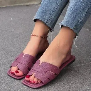 Summer Slippers Women Luxury Outdoor Beach Flip Flops Female Flat Sandals Woman Trend Design Slides Shoes