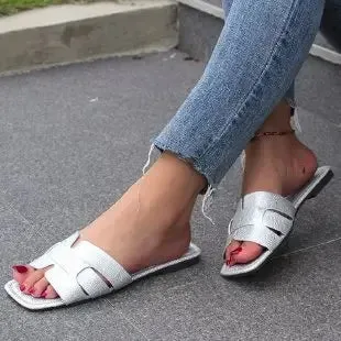 Summer Slippers Women Luxury Outdoor Beach Flip Flops Female Flat Sandals Woman Trend Design Slides Shoes
