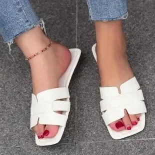 Summer Slippers Women Luxury Outdoor Beach Flip Flops Female Flat Sandals Woman Trend Design Slides Shoes