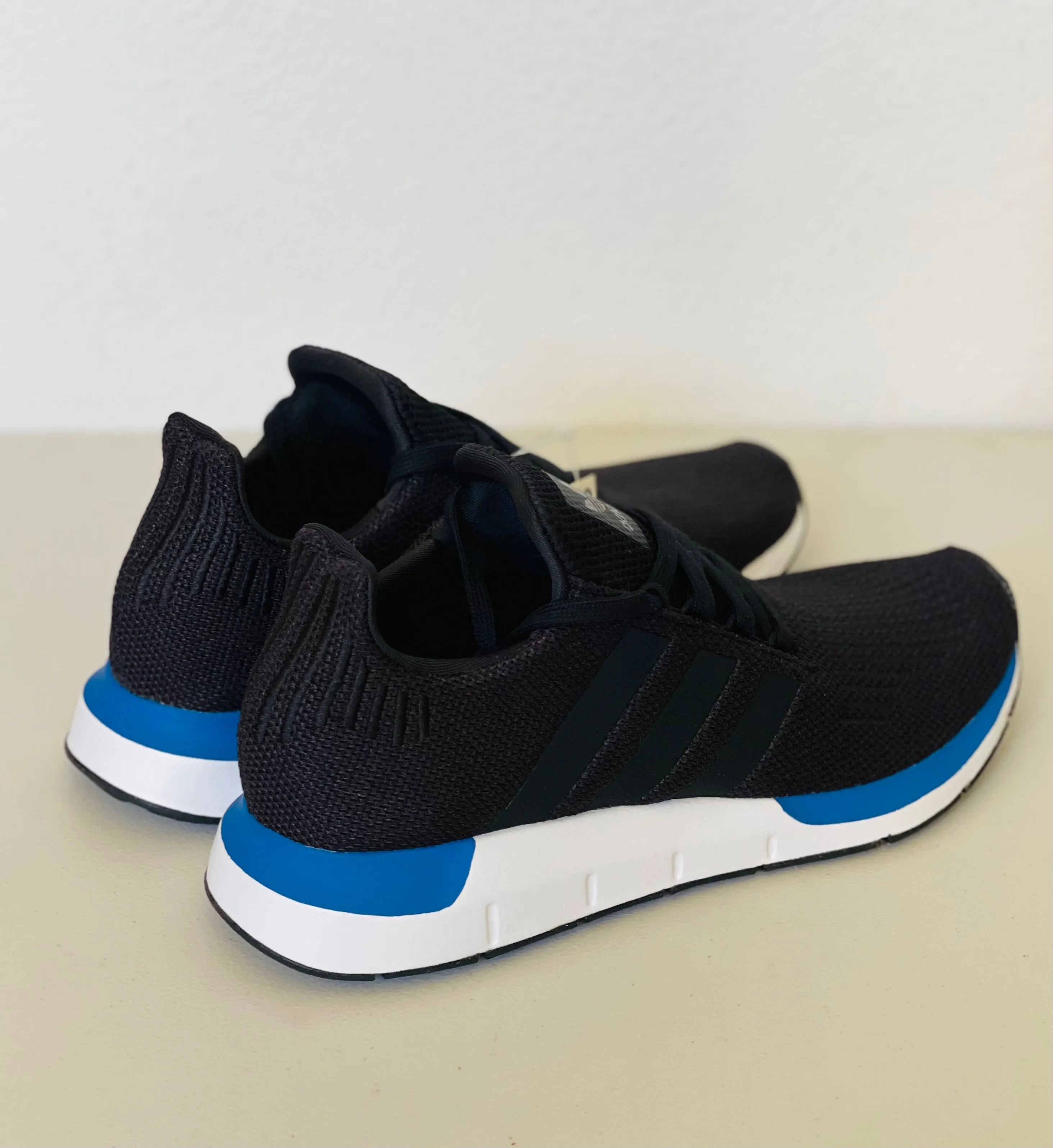 Swift Run Men EE4444