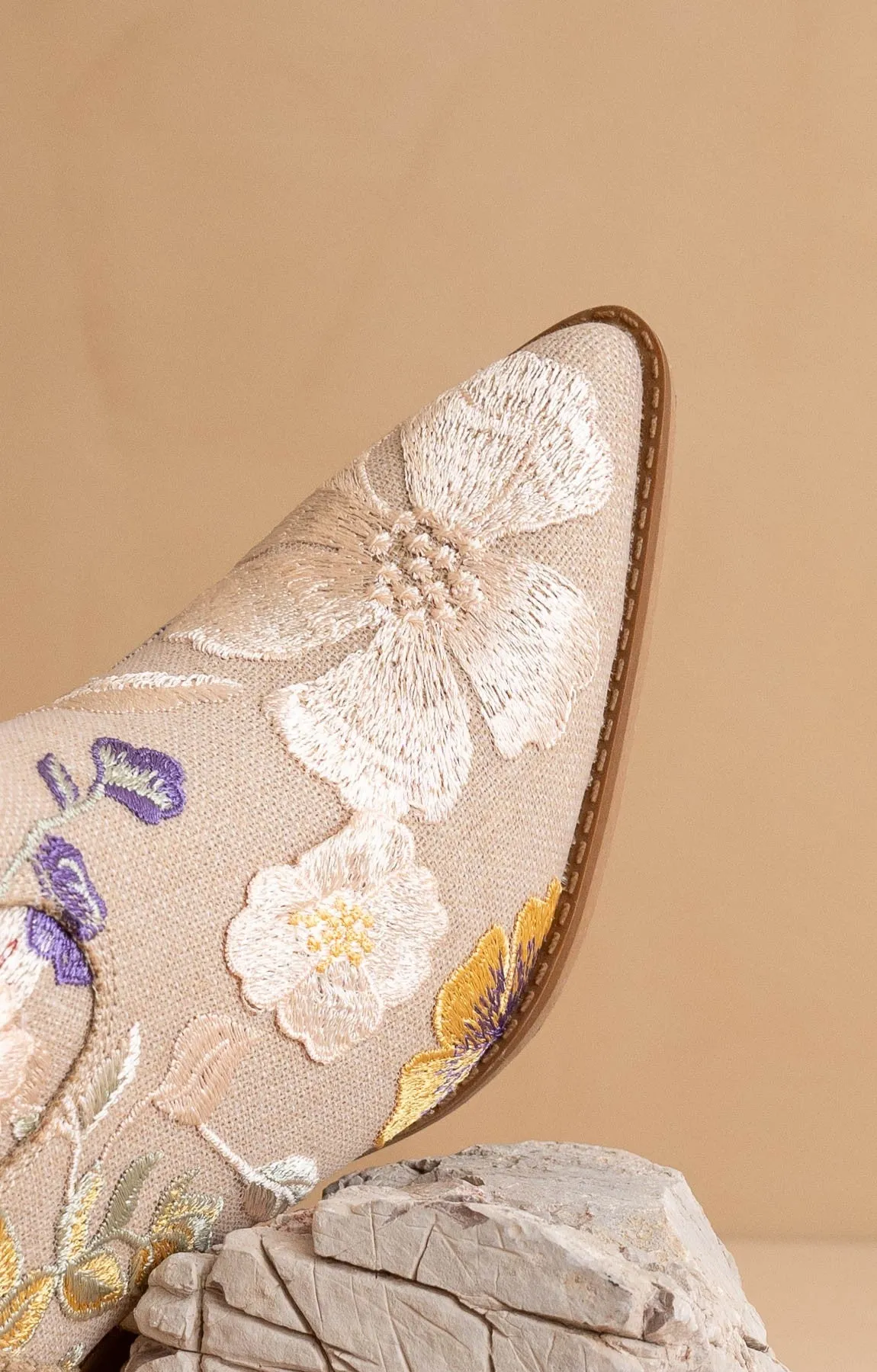Wanda Floral Applique Western Boot