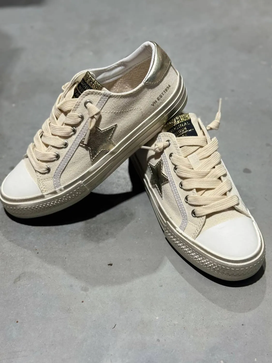 Women's Alive Sneaker Shoes In Beige